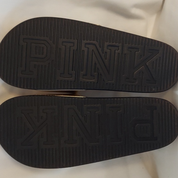 Victoria's Secret golden, padded, adjustable slides. NWOT. Sz 10-11. - Picture 3 of 5